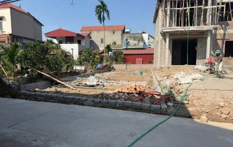 Bán 129m² Đất Phi Liệt Văn Giang View Hồ, Nở Hậu, Full Thổ Cư, Ô Tô 7 Chỗ